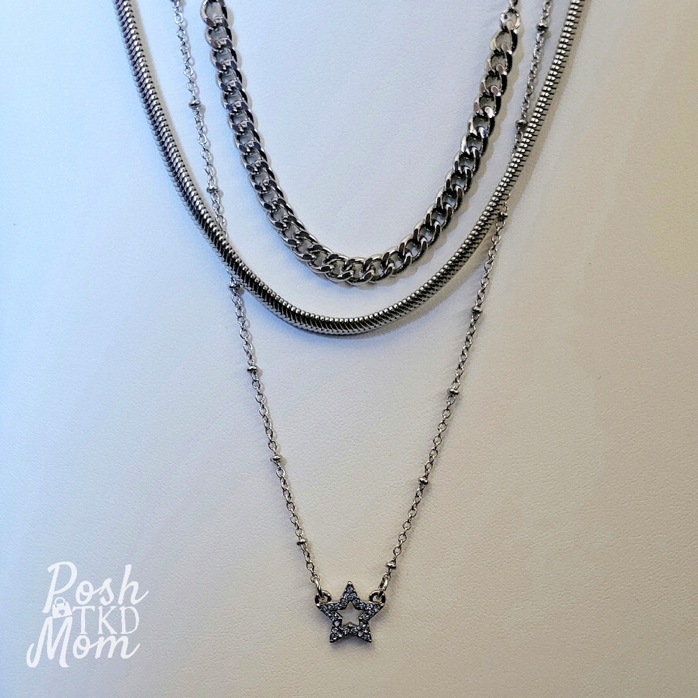 💕☯️PRICE DROP!!!☯️💕 Vera Wang Star Drop Earrings & Multirow Necklace Set